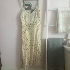 NWT MIDI POLKA DOT PLEATED MIDI DRESS | VICI